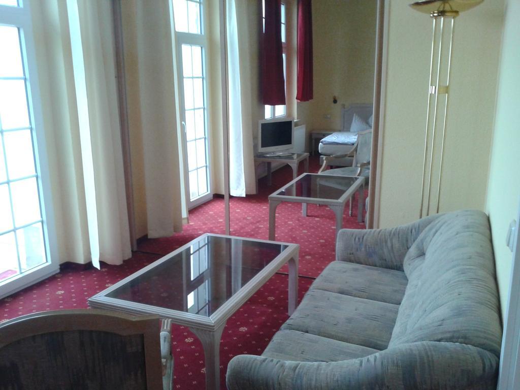Hotel Stubenberg Gernrode  객실 사진