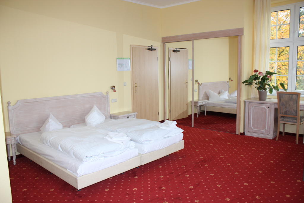 Hotel Stubenberg Gernrode  객실 사진