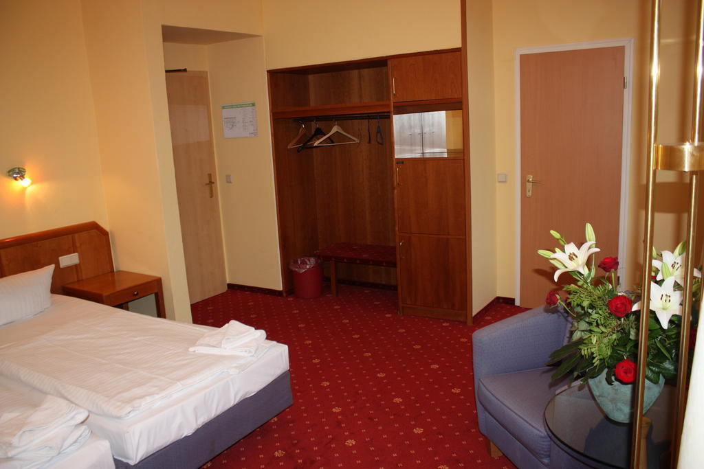 Hotel Stubenberg Gernrode  객실 사진