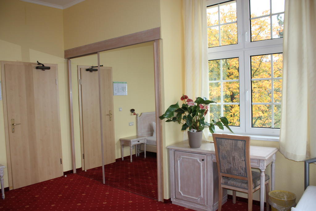 Hotel Stubenberg Gernrode  객실 사진